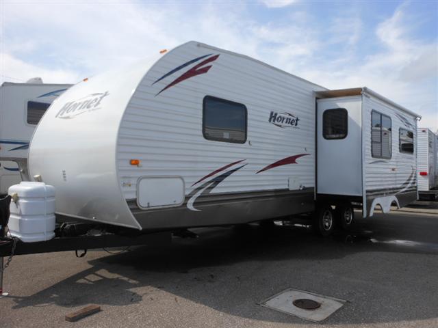 Used 2009 Keystone Hornet 29RL Travel Trailer For Sale